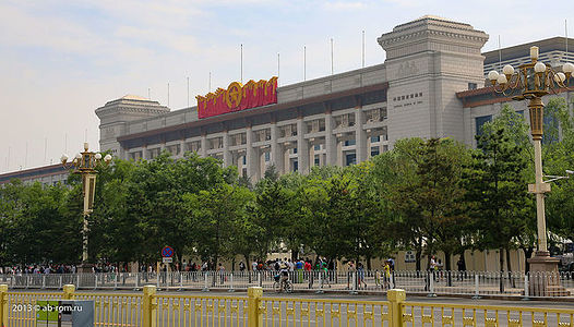 Самый посещаемый музей мира и самый большой музей Китая